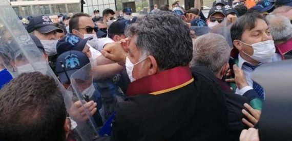 Baro Başkanlarına Polis Saldırısı