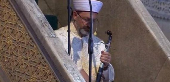 Ayasofya’da Kılıçla Hutbe Konuşması!