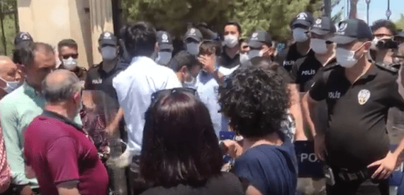 Urfa’da Suruç Anmasına Polis Engeli