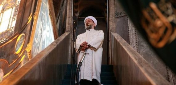 Erbaş, Kılıcı Elinden Bırakmıyor