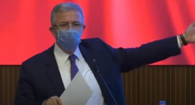 mansur_yavas_torpille_ise_girenleri_dev_ekranda_ifsa_etti_h158172_d2c5f