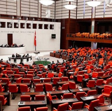 meclis_te_hdp_li_bir_milletvekilinde_koronavirus_tespit_edildi_h130558_8897b