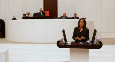 oya-ersoy-manset-1536x1024