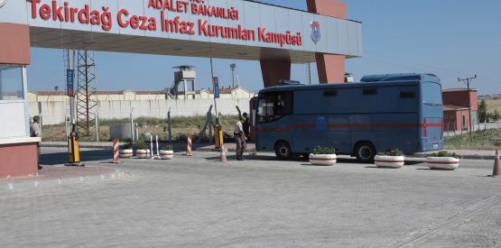 Siyasi Tutsaklardan Dönüşümlü Açlık Grevi