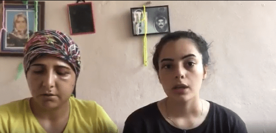 Anne ve Kız: ‘Bize Yardım Edin’ – Video