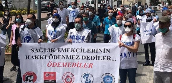 Hakkını İsteyen Sağlıkçılara Suç Duyurusu