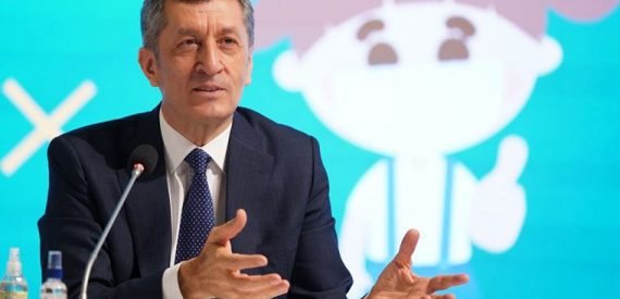 Milli Eğitim Bakanı Selçuk: Asıl Yük Öğretmen Maaşları