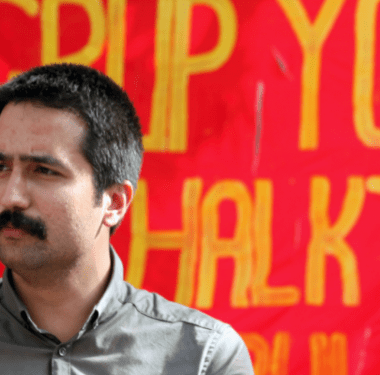 olum-orucundaki-aytac-unsal-dan-dostlara-cagri-zorla-mudahaleye-izin-vermeyin-bizi-buradan-cikarin_667d7