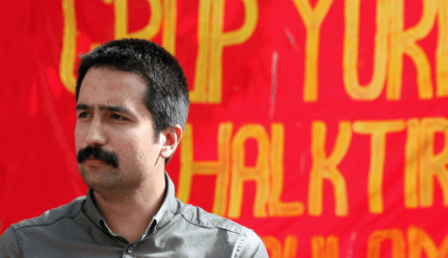 olum-orucundaki-aytac-unsal-dan-dostlara-cagri-zorla-mudahaleye-izin-vermeyin-bizi-buradan-cikarin_667d7