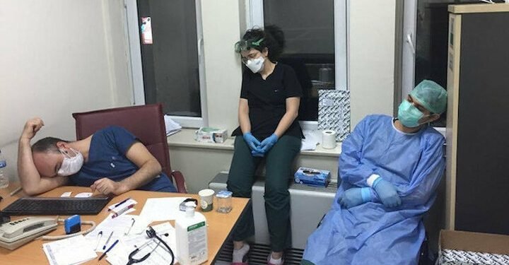 Diyarbakır’da 346 Sağlıkçı Koronavirüse Yakalandı