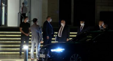 turkiye-bankalar-birliginden-toplanti-aciklamasi_4548_dhaphoto4-680x365_c