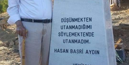 90 Yaşındaki Öğretmen ve Yazar, Eski Bakan Çiçek’e Hakaretten Tutuklandı