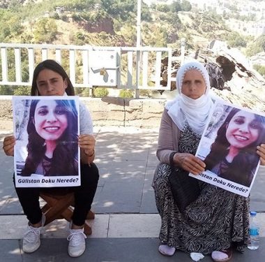 Gülistan Doku'nun Annesi ve Ablasından Oturma Eylemi 4 kapak_132752