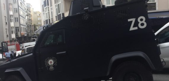 İdil Kültür Merkezi’ne Polis Baskını