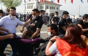 kadikoy-eylem-polis-saldirisi-660x330