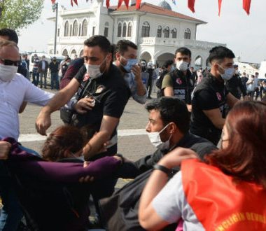 kadikoy-eylem-polis-saldirisi-660x330