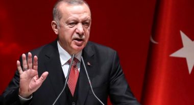 Rejimini Sağlamlaştırma Peşindeki Erdoğan: Darbe Anayasasıyla Devam Edemeyiz 12 1571396937154-cumhurbaskani-erdogan-trump-in-mektubunu-cope-12536424-7093-o