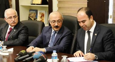 Bakan Elvan'dan 128 Milyar Dolar Savunması: MB Döviz Alım-Satımı Yapabilir 4 elvan