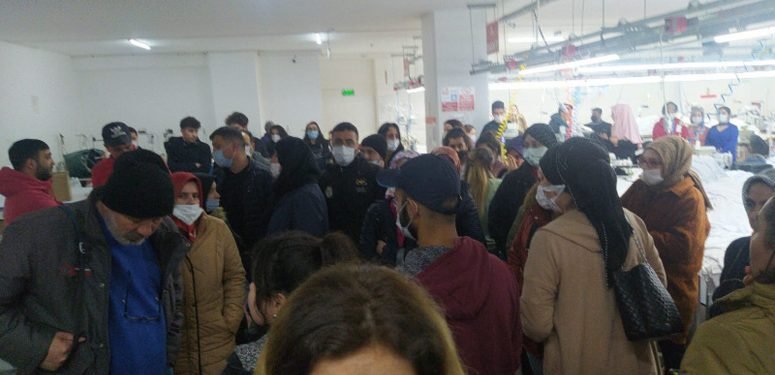 Ücretleri Ödenmeyen Teksil İşçileri Fabrikayı Terk Etmiyor