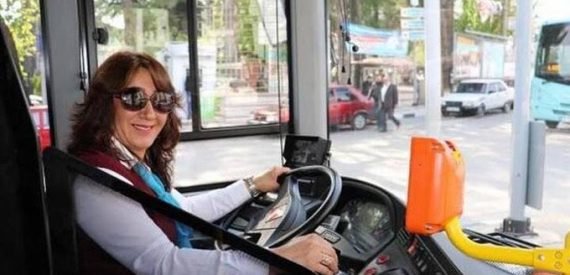 8 Mart’ta Plakart Verdikleri Kadın Şoförü Kod 29’la İşten Çıkardılar