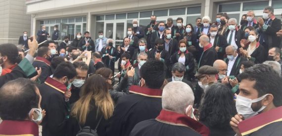 Kobanê Davası: Avukatlar Duruşma Salonunu Terk Etti