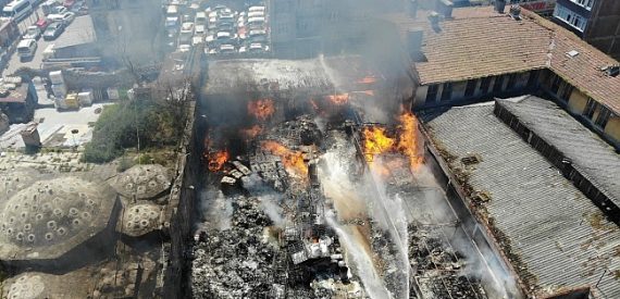 İstanbul Emniyet Müdürlüğü’nün Deposunda Yangın ve Patlamalar