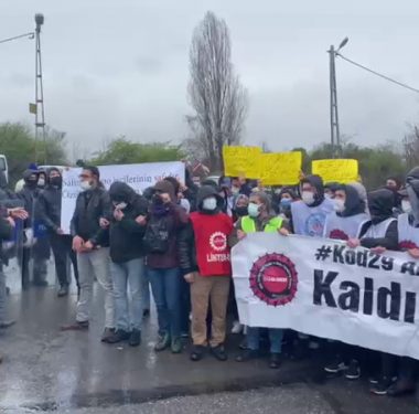 32 Migros İşçisi Gözaltına Alındı: Çaldığınız Her Şeyi Alacağız 10 migros-iscileri-gozalti