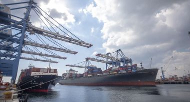 thumbs_b_c_2785030cbfe0f72420693584a174053b