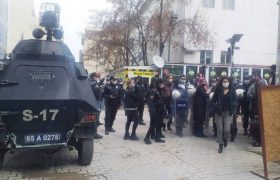 Kadınlar Sokakta: İstanbul Sözleşmesi'ni Uygulayın 2 thumbnail