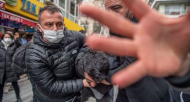 Emniyetten 'Toplumsal ve Adli Olaylarda Görüntü Alma Yasağı' Genelgesi 4 _118282284_gettyimages-1232057124