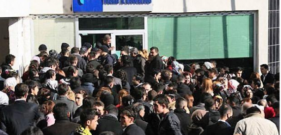 TÜİK de Gizleyemiyor: Martta İşsizlik Yüzde 25,8 Oldu