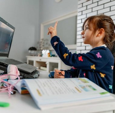 UZAKTAN-EGITIM-SURECINDE-ETKILI-OGRENME-ORTAMI-NASIL-YARATILIR