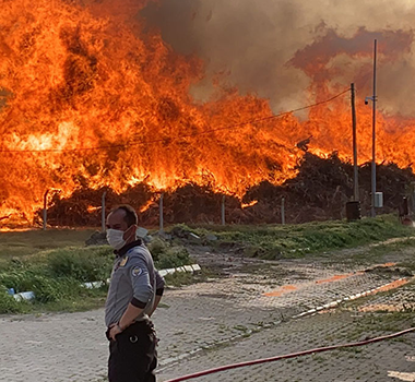Afyonkarahisar'da Enerji Santrali'nde Yangın! 8 afyondaki-enerji-santralinde-yangin-1620059710