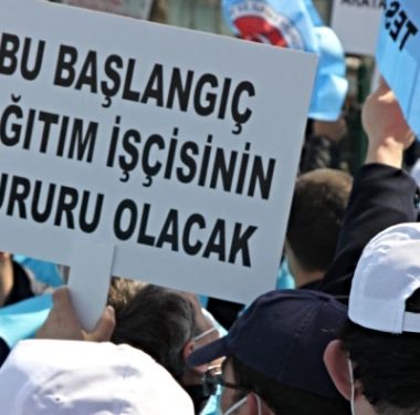 BEDAŞ İşçileri Direniyor: Sendika 'İşinize Dönün' Diyor 5 bedasta-isciler-cengize-karsi-direniyor-sendika-isinizin-basina-donun-diyor