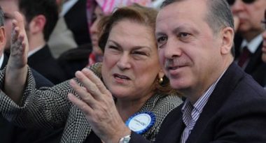 Milyonlar Yoksullukla Cebelleşirken Sabancı Holding Kârını Yüzde 47 Artırdı 2 fft99_mf1232324_0