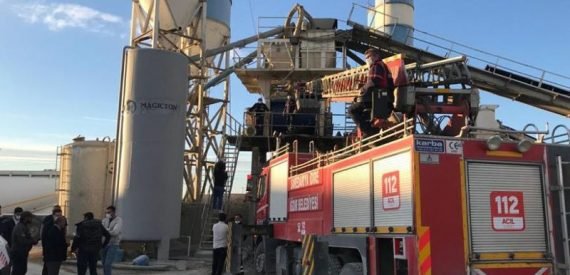 Makineye Sıkışan İşçi Hayatını Kaybetti