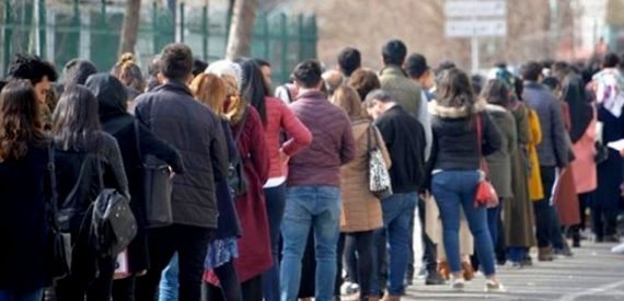 DİSK-AR: Türkiye’de 9 Milyon 893 Bin Kişi İşsiz