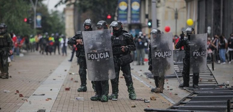 Kolombiya’daki Genel Grev ve Sokak Eylemleri Eşliğinde 1 Mayıs