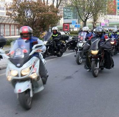 Motokuryelerden İpek Hattat'ın Ev Hapsinin Kaldırılmasına Protesto 10 motokurye-protesto