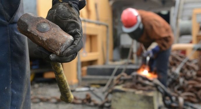 Milyonlarca İşçi Ölüm ve Açlık Kıskacında