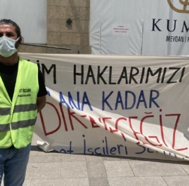 Alacaklarını İsteyen İşçilerin Karşısına Yine Polis Çıktı 5 690x390cc-ank-07-06-2021-insaat-iscileri2