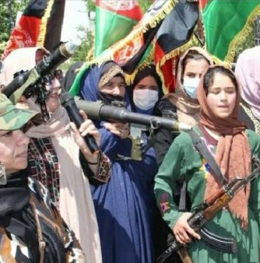afganistan-kadinlar-talibana-karsi-silahlaniyor