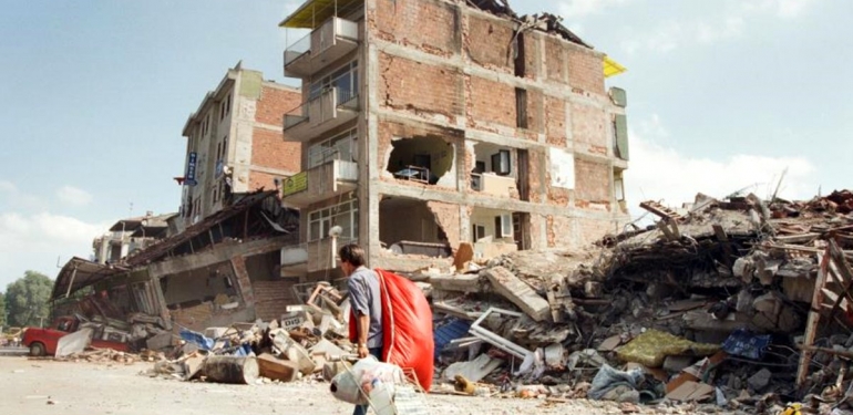 17-agustos-depremi-nerede-oldu-17-agustos-13513539_3563_amp