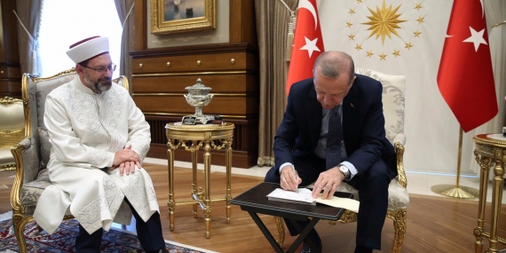 ‘Azla Yetinin’ Diyen Diyanetten Altı Ayda 25 Milyonluk ‘Yolluk’ Harcaması