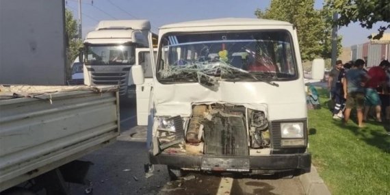 İşçi Servisi Kaza Yaptı: 20 Yaralı