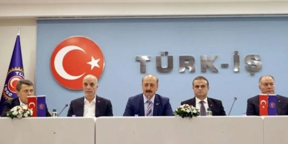 Kamu İşçileri için Taban Ücreti 4 Bin 100 Lira Oldu