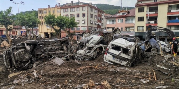 Batı Karadeniz’deki Sel Felaketinde Can Kaybı Artıyor!