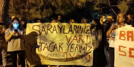 Polis, ‘Barınamıyoruz’ Eylemine Katılanları Fişlemeye Başladı