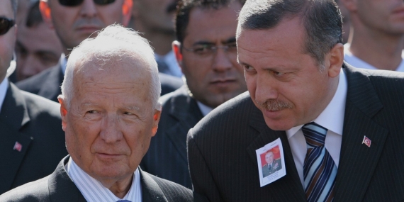 DİSK: 12 Eylül Devam Ediyor