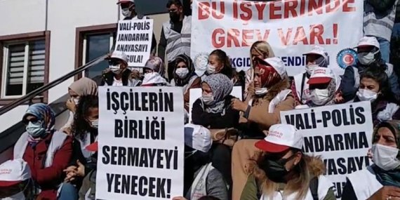 Direnişteki AdkoTurk ve Bel Karper İşçilerine Polis Saldırdı